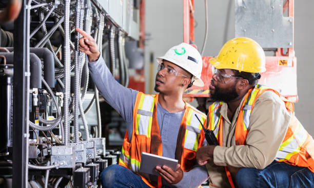 Best Affordable Emergency Electrician  in Greenacres, FL